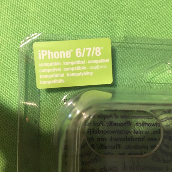 iPhone Fishy Cover - Picture 3 of 3